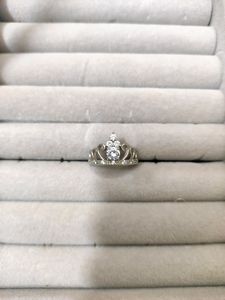 Adjustable Queen Ring