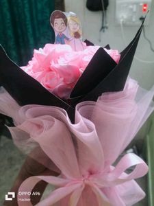 Romantic Rose Bouquet with 10 flowers