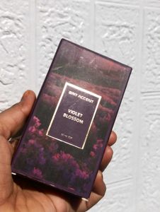 Brit Accent Violet Blossom