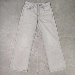 Pull & Bear Light Wash Denim Jeans