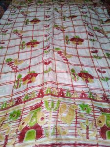 Womens White With Red House Printed Saree.