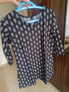 Black Kurti