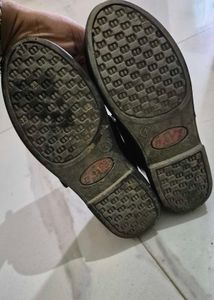 Black And White Casual School Shoes Girls. 2 Pairs