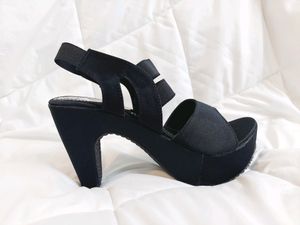 Black Heel