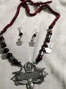 Earings And Necklace.Maroon Colour.