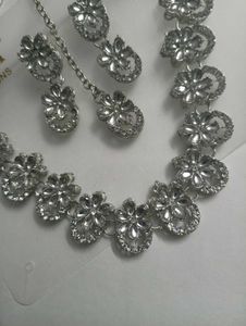 4pc Kundan Set (Only 1 Left)