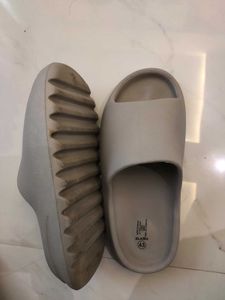 Zudio Foam Sliders – Beige | Size 43 | Brand New