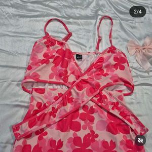 Front / Back Knot Floral Dress