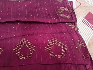 Elegant maroon Saree