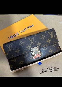 LOUIS VUITTON AUTHENTIC WALLET