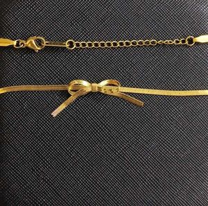 Snake Chain Bow Pendent
