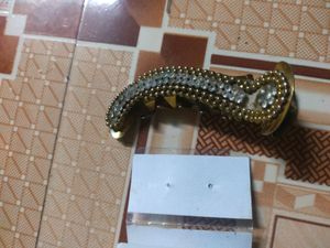 Hair Clip Sadi Pin Sindoor And Kajal