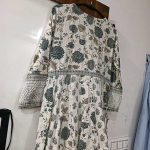 Floral Print Kurta/ Frocksuit Set