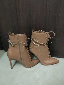 Aldo Kaedrian Bootie in Dark Beige