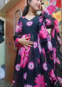 I Am Selling A Beautiful Gown Set