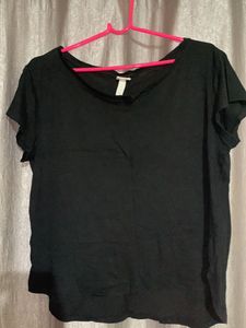 H&M Black T-Shirt