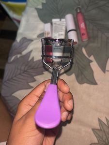 It’s a Zudio lipstick combo with Primer