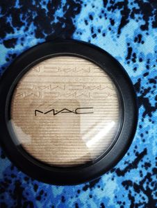 Mac Extra Dimensions Highlighter - Whisper Of Gilt