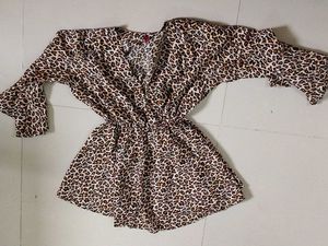 Clearance Scale Price Drop Beautiful Peplum Top