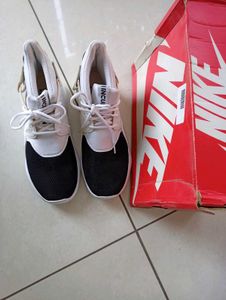 Nike Incursion Shoes Fixed Price