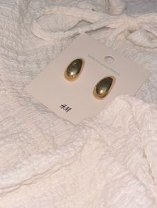 gold hoop earrings