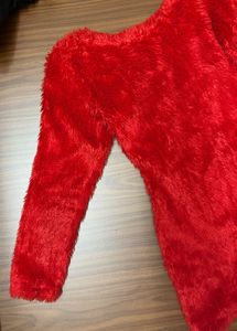 red fur top