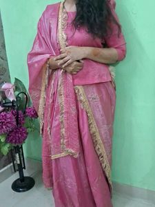 Size XL Pink Embroidered Salwar Kameez