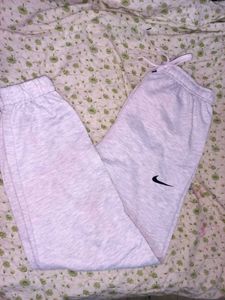 Gray Sweatpants💪🏋‍♂️🤸‍♂️