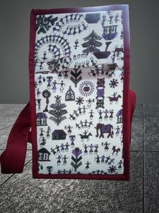 Varlly Print Sling Bag