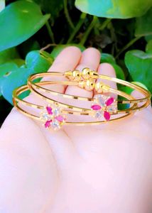 Floral Design Gold Bangles