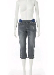 ❗SALE❗KOREAN STYLE DENIM CAPRI
