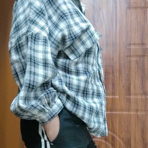 SALE ‼️ 50% OFF ‼️ Black Plaid Flannel Shirt