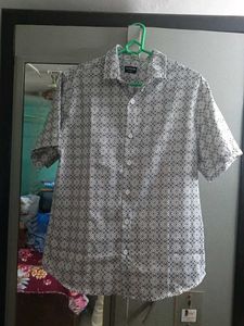 Patterned Short Sleeve Shirt