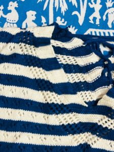 Chic Strips Crochet Top 💙🤍