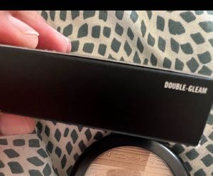 New MAC Highlighter- Double Gleam