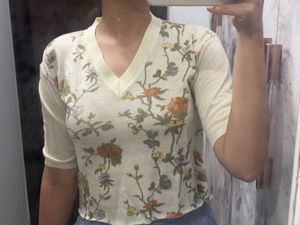 Floral Print Cropped Knit Top