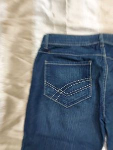 Capri Jeans - Dark Wash