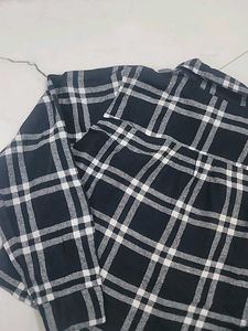 Checkered Black crop shirt