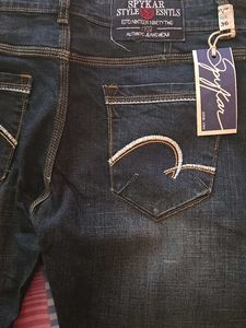 Men&#39;s Jeans
