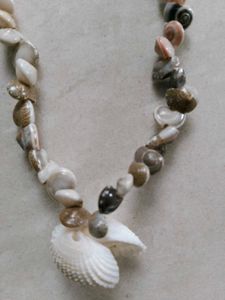 Hand Made Natural Sea Shell Necklase
