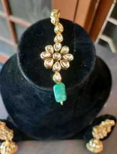 Statement Kundan Necklace