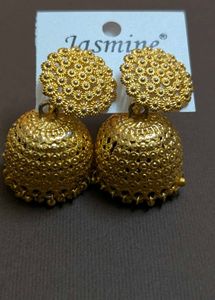 Beautiful Gold Jhumkis