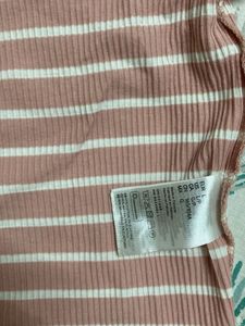Pink Striped Ribbed Tee HM SELLING LOWWW✂️✂️
