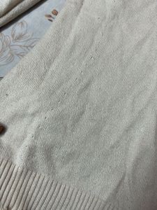 Elegant Beige Knit Sweater