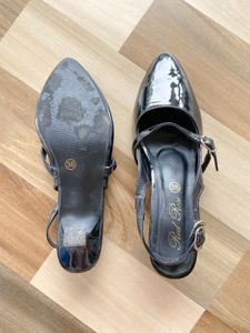 Red Rose Black Slingback Heels