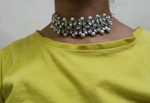 Glittering Necklaces Set Of Choker With Earrings