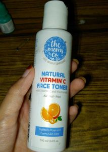 The Moms Co. Vitamin C Face Toner
