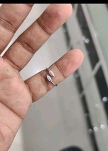 925 Sterling Leaf Design Ring With Hallmark