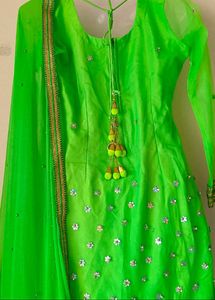 Green heavy Kurta Set like new