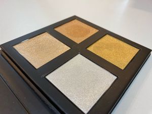 ✨Glass Skin Highlighter Palette